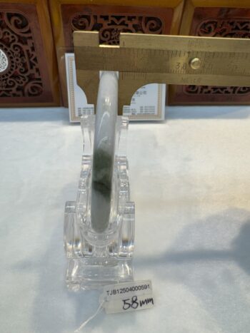 Certified Real Jade Bangle (Jadeite) #4000591 size 58mm - Image 6