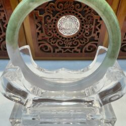 Light and dark jade bracelet