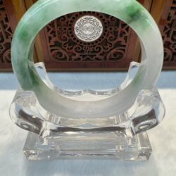 Top-facing green and white jade bangle