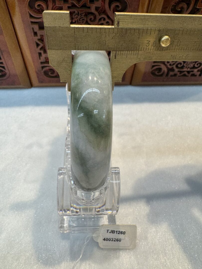 Certified Real Jade Bangle (Jadeite) #4003260 size 55mm - Image 3
