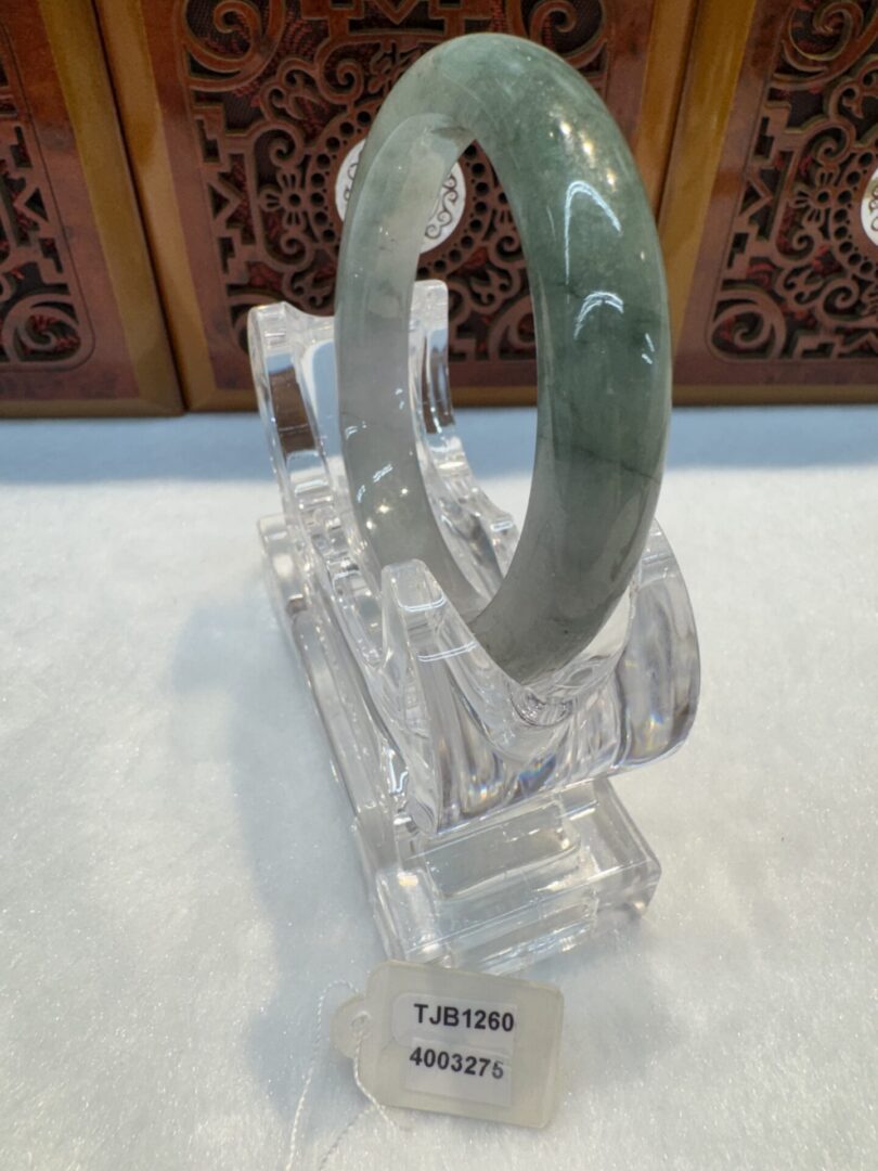 Certified Real Jade Bangle (Jadeite) #4003275 size 55mm - Image 4