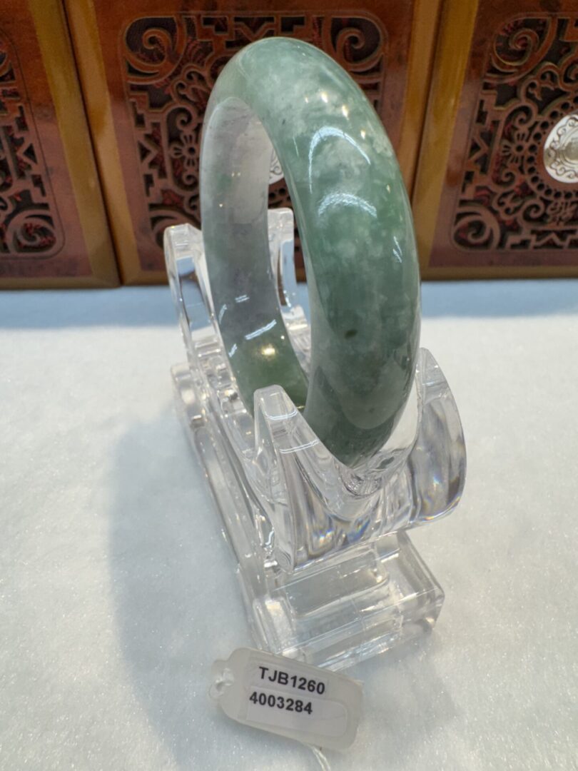 Certified Real Jade Bangle (Jadeite) #4003284 size 55mm - Image 4