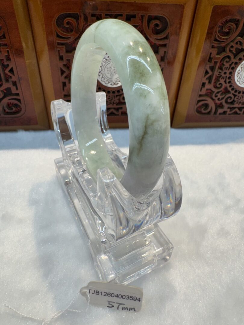 Certified Real Jade Bangle (Jadeite) #4003594 size 57mm - Image 4