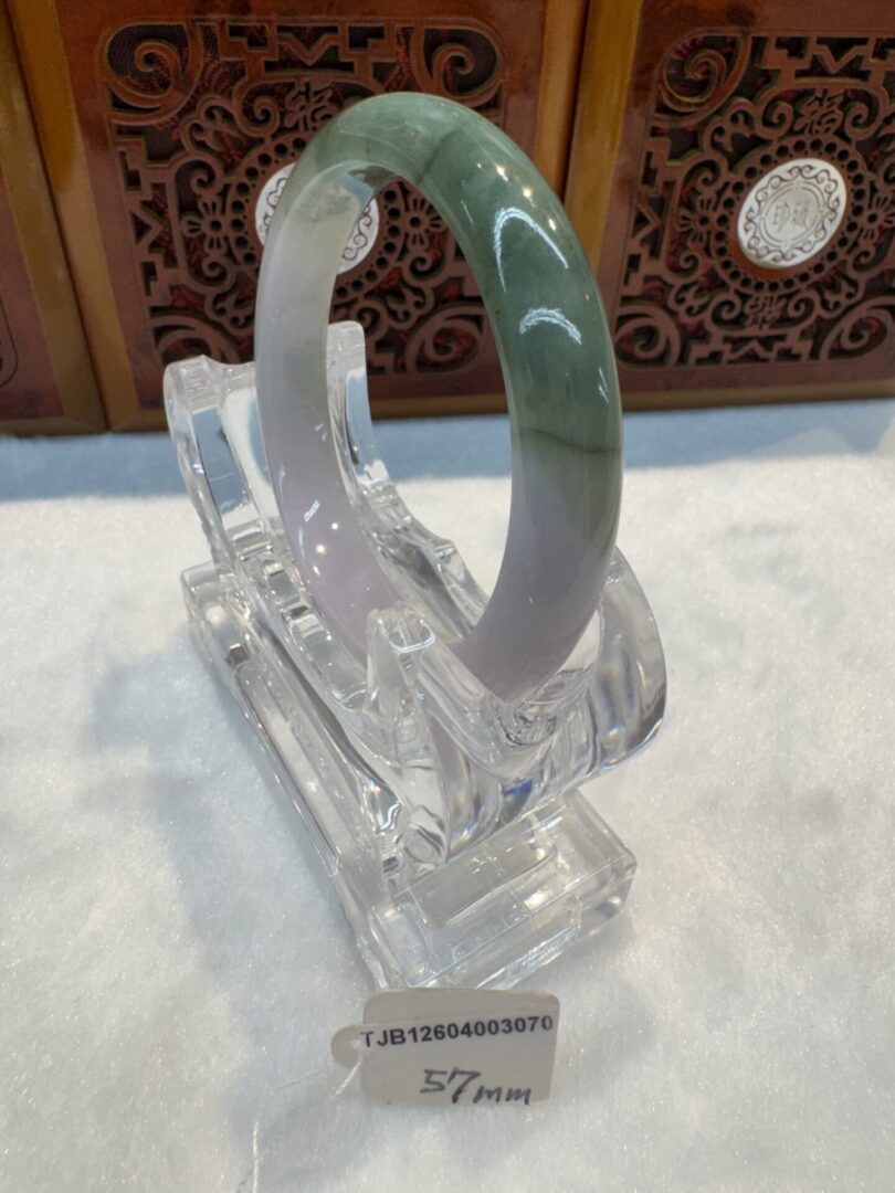 Certified Real Jade Bangle (Jadeite) #4003070 size 57mm - Image 4