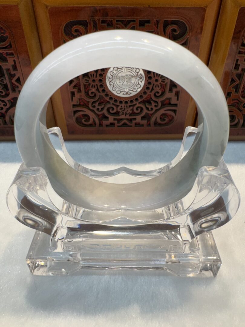 Certified Real Jade Bangle (Jadeite) #4003097 size 57mm - Image 7