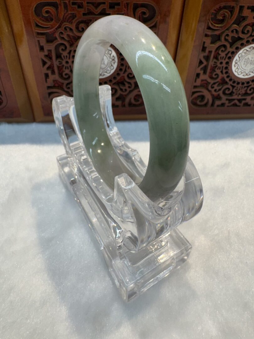 Certified Real Jade Bangle (Jadeite) #4003607 size 58mm - Image 4