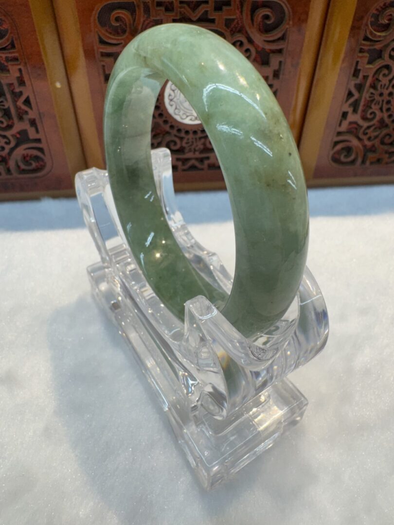 Certified Real Jade Bangle (Jadeite) #4003650 size 58mm - Image 5