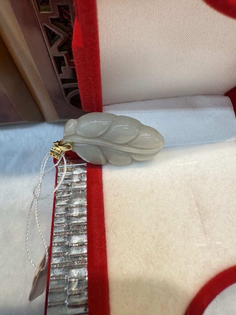 Real Jade Leaf Pendant (GP Silver Clasp) - Image 3