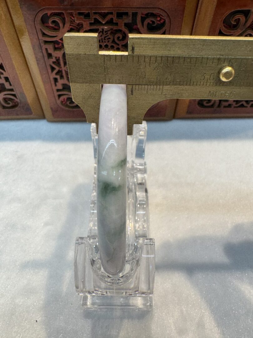 Certified Real Jade Bangle (Jadeite) #4000521 size 59mm - Image 4