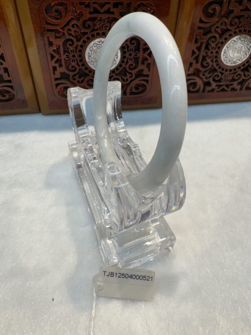 Certified Real Jade Bangle (Jadeite) #4000521 size 59mm - Image 3