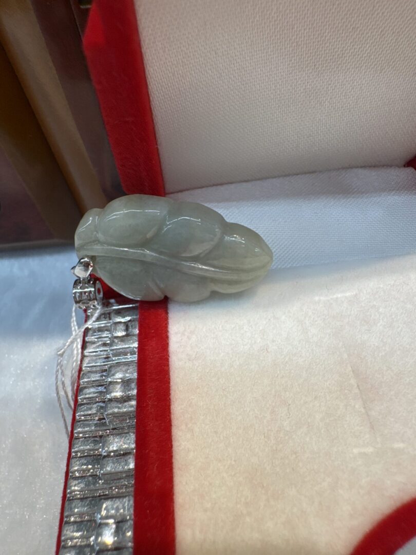 Real Jade Leaf Pendant (Silver Clasp) - Image 2